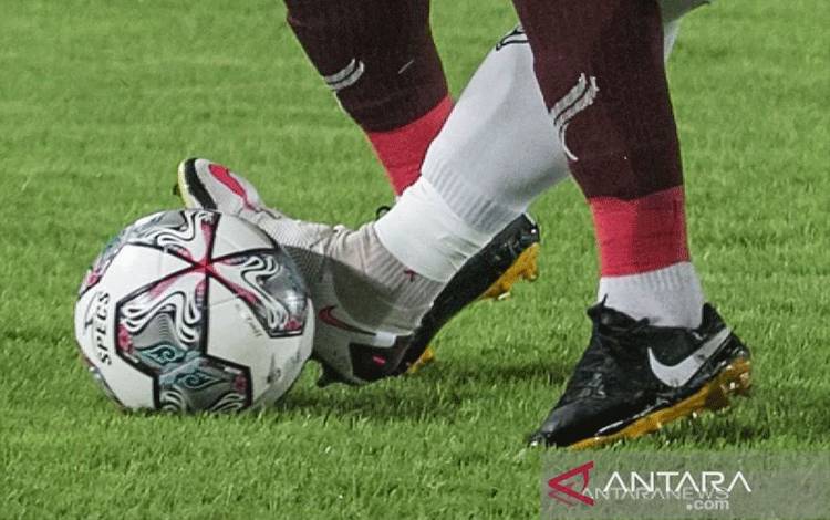 Ilustrasi - Sepak bola. (ANTARA FOTO/Mohammad Ayudha/foc.) (ANTARA FOTO/Mohammad Ayudha/foc.)