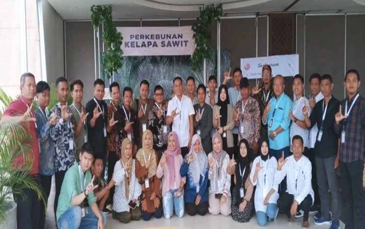 Tingkatkan Pengetahuan Petani Sawit Menuju Sertifikasi ISPO