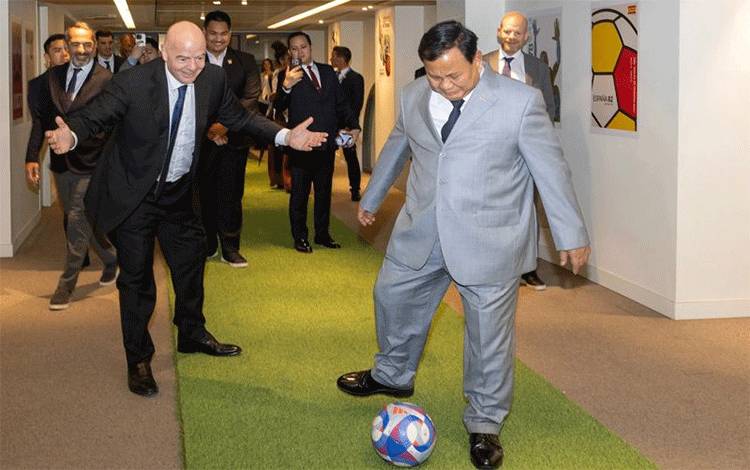 Infantino Bertemu Prabowo di Paris, Bahas Kerja Sama PSSI dan FIFA