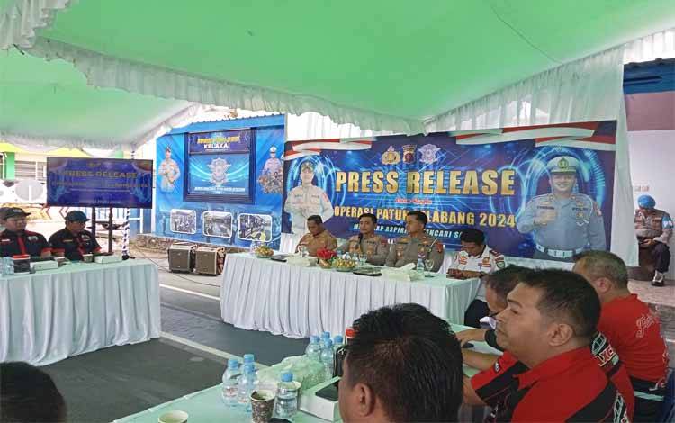 Operasi Patuh Telabang Berakhir, Polisi Jaring Hampir 200 Pelanggaran Lalu Lintas di Sampit