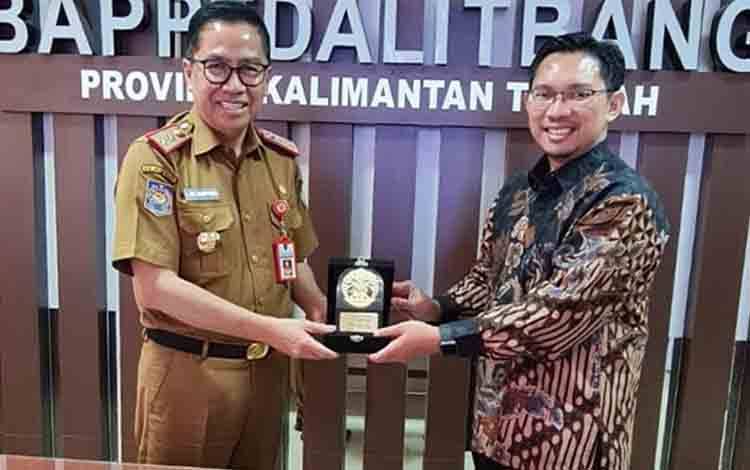 Bappedalitbang Kalteng Lakukan Kajian Bersama?Universitas Indonesia  ?