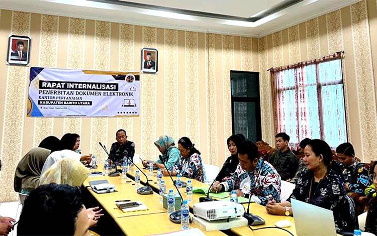 BPN Barito Utara Rapat Internalisasi Penerbitan Dokumen Elektronik