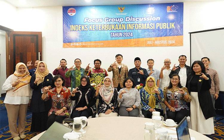 Foto bersama?saat Focus Group Discussion (FGD) IKIP di M Bahalap Hotel Palangka Raya, Jumat, 2 Agustus 2024. (FOTO:RINTO)