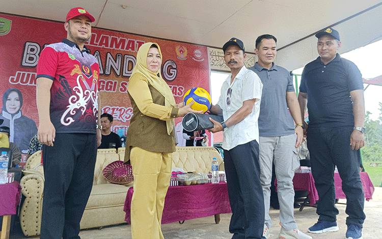 Turnamen Bola Voli Desa Sabangau Permai Ajang Cari Bibit Atlet