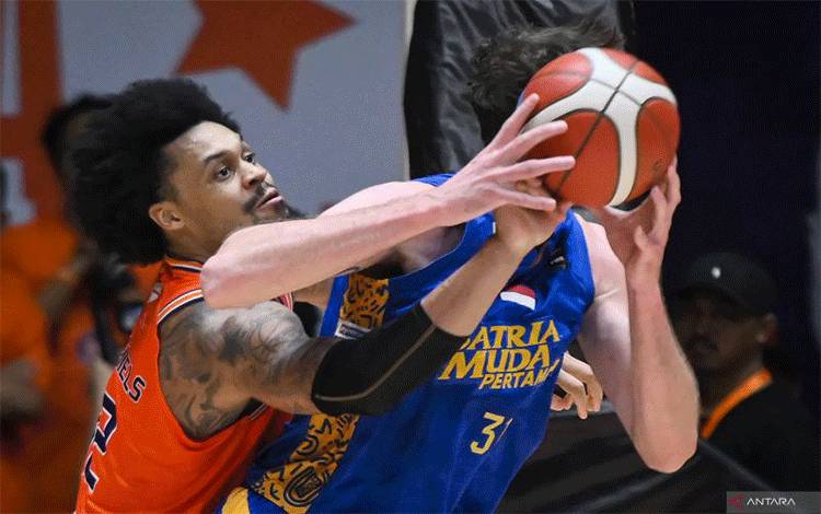 Pelita Jaya-Satria Muda Sama-Sama Berpeluang Besar jadi Juara IBL 2024