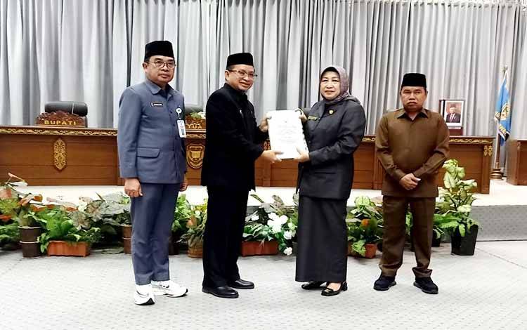 DPRD Barito Utara Gelar 2 Agenda Rapat Paripurna