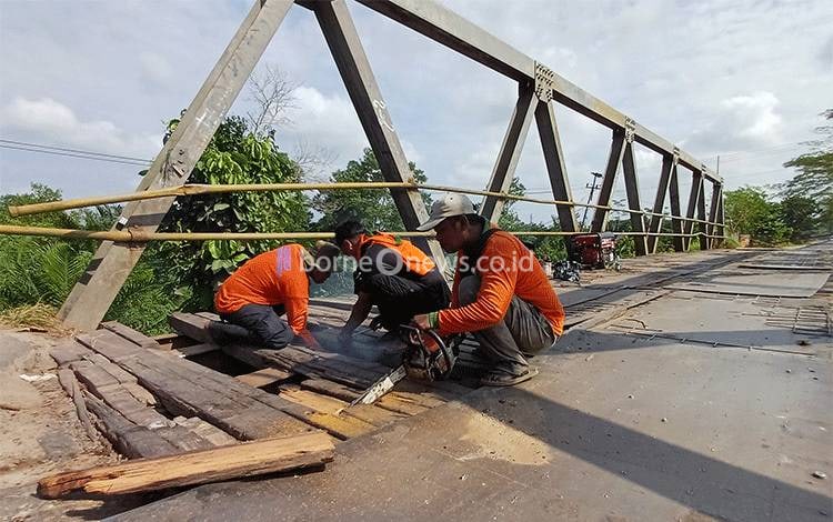 Jembatan Sei Mentawa Sering Rusak Akibat Dilalui Truk Melebihi Kapasitas
