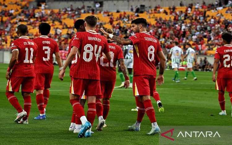 Liverpool Incar Gelandang Bertahan sebelum Transfer Ditutup
