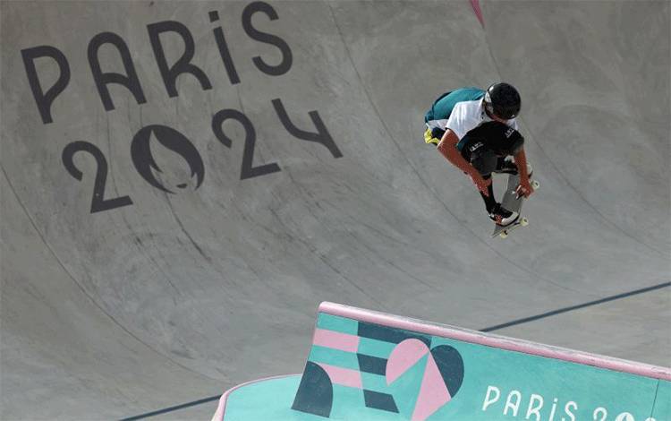 Palmer Pertahankan Emas Saat Macdonald Jadi Skater Tertua di Olimpiade