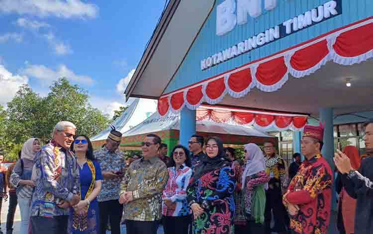 Pemkab Kotim Serahkan Hibah Bangunan dan Tanah untuk Pembentukan BNNK