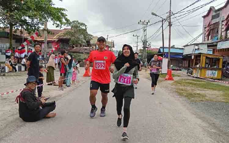 Baru Pertama Kali Diadakan, Ratusan Peserta Ikuti Lomba Lari 5K di Kabupaten Gunung Mas
