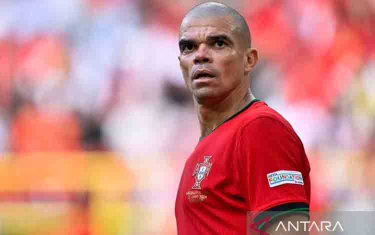 Pepe Umumkan Gantung Sepatu dalam Usia 41 Tahun