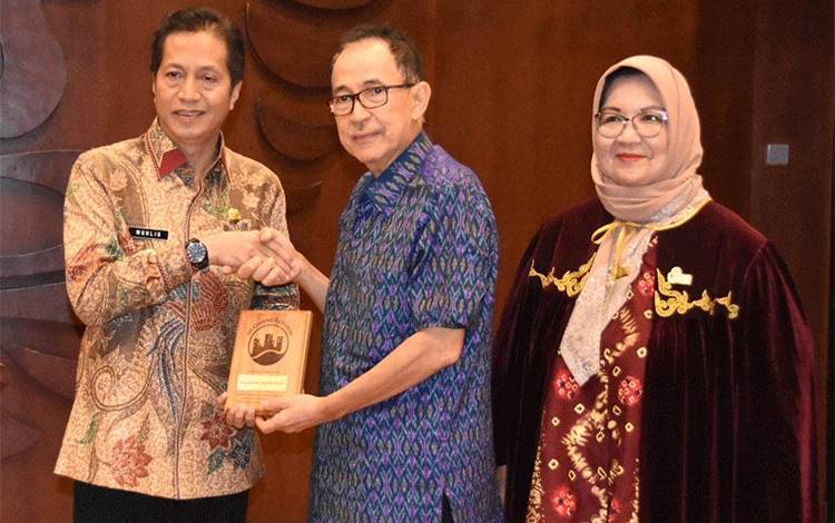 Penghargaan UI Green City Matric Wujud Konsistensi Barito Utara Bangun Daerah