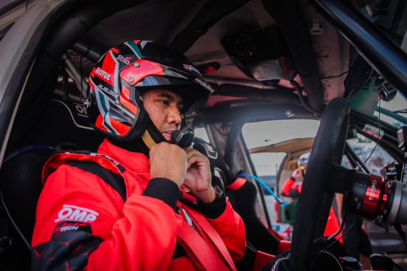 Julian Johan Raih Posisi Teratas di AXCR 2024, Strategi dan Tantangan di Lintasan!