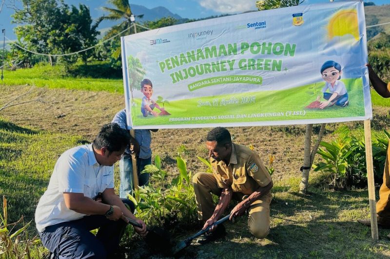 PT Angkasa Pura I Tanam 330 Pohon Cegah Perubahan Iklim