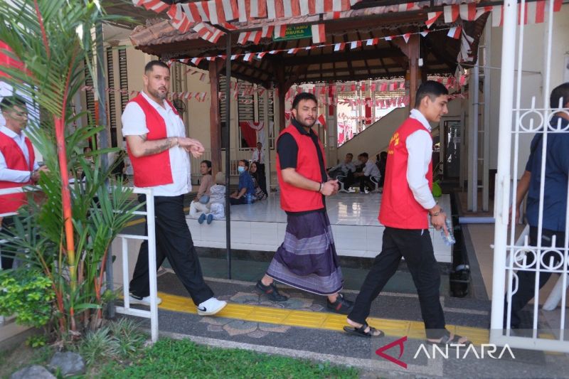 Empat WNA Meksiko Dituntut 4 Tahun Penjara di Bali