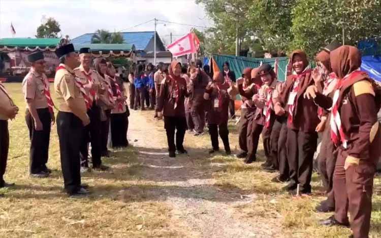 Kemah Penggalang Kwarcab Pramuka Kapuas Bentuk Karakter Generasi Muda