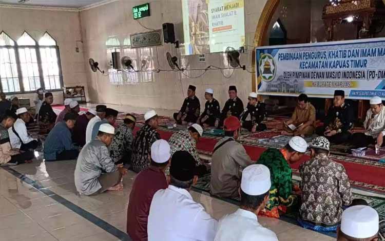 DMI Kapuas Adakan Pembinaan Pengurus Masjid se Kecamatan Kapuas Timur
