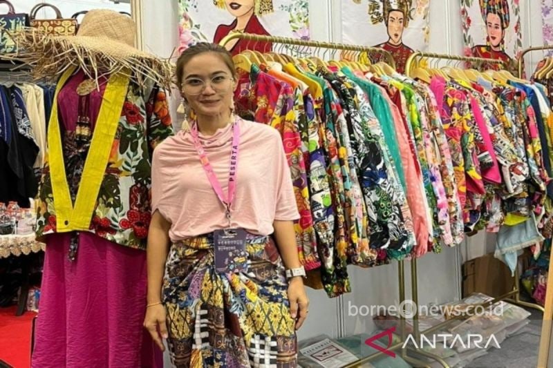 Arsip foto - Pelaku UMKM bidang fesyen binaan Pertamina Patra Niaga mengikuti salah stau pameran di Jakarta, Minggu (28/7/2024) ANTARA/HO-Pertamina Patra Niaga