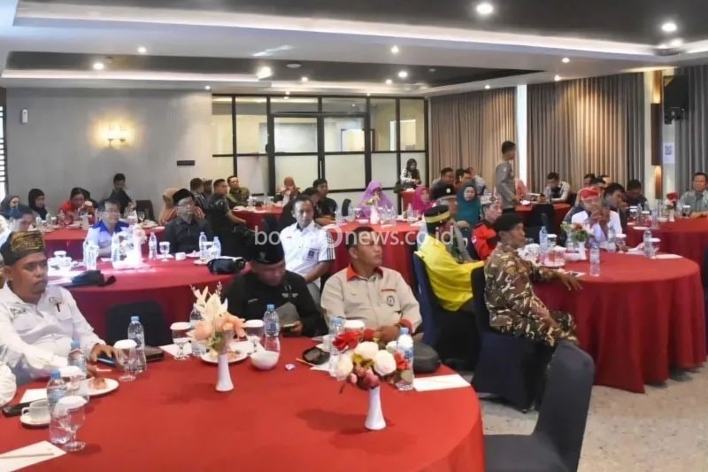 Suasana saat Pemkab Kubu Raya melakukan deklarasi pilkada damai di Sungai Raya. ANTARA/Prokopim Kubu Raya.