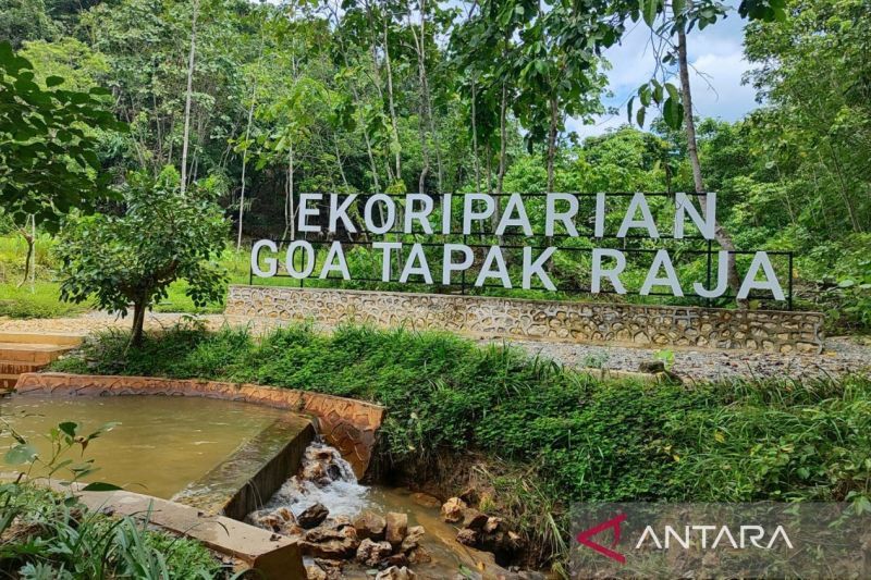 Kawasan Wisata Alam Goa Tapak Raja di kawasan IKN, salah satu destinasi yang beberapa kali dikunjungi wisatawan mancanegara (Antara/ M Ghofar)