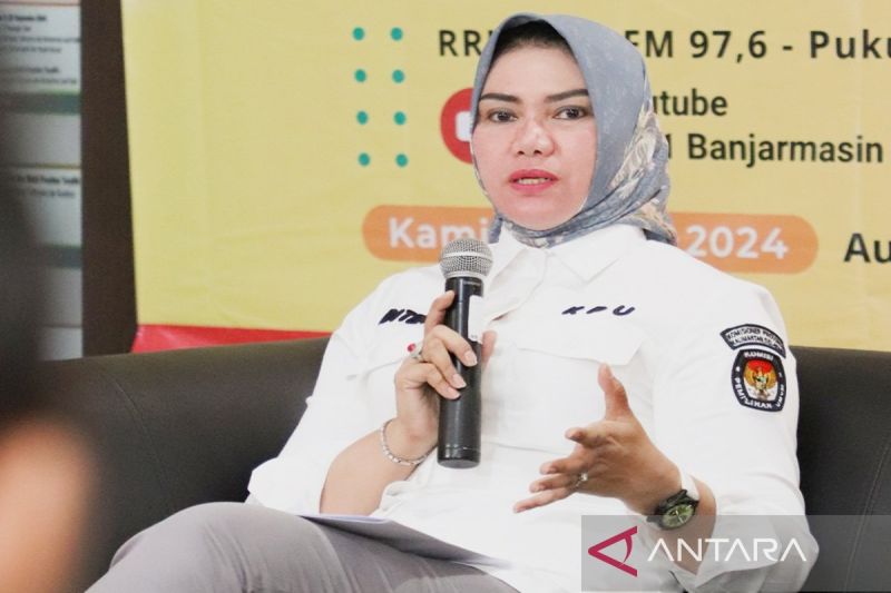Ketua KPU Kalsel Andi Tenri Sompa. (ANTARA/Firman)