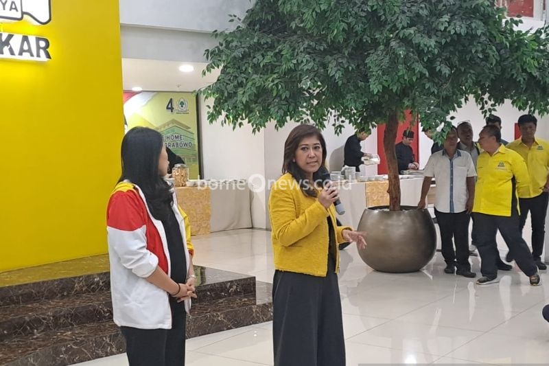 Ketua DPP Partai Golkar Meutya Hafid di kantor DPP Partai Golkar , Selasa (13/8/2024) (ANTARA/Walda Marison)