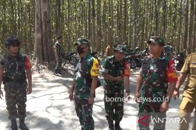 TNI AD Tinjau TMMD 2024 di Ngawi, Pavingisasi dan Pembangunan Sarana Umum