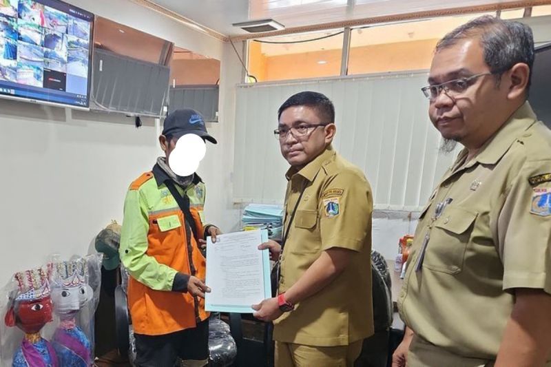 DLH DKI Jakarta pecat oknum PJLP, diduga tipu warga soal lowongan kerja