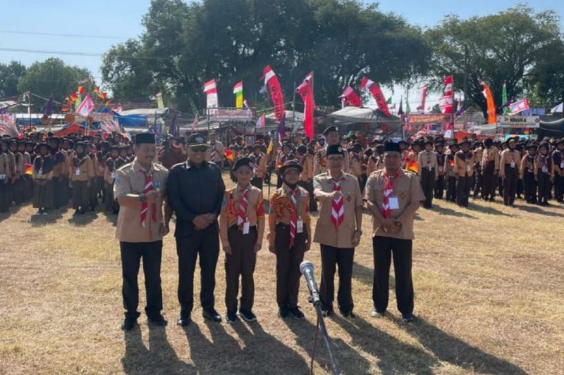 Pekan Madaris Scout Camp, Siswa Madrasah Ibtidaiyah Magetan Ikuti Perkemahan