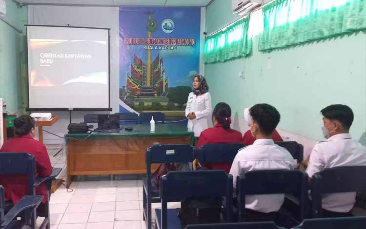 RSUD Kapuas Berikan Orientasi Bagi Mahasiswa Magang di Instalasi Farmasi