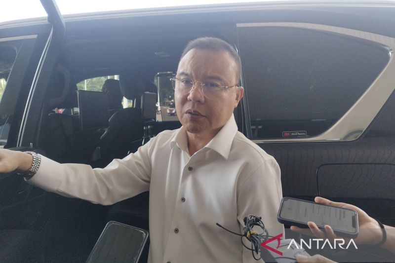 Ketua Harian Partai Gerindra Sufmi Dasco Ahmad di Kompleks Parlemen, Jakarta, Rabu (14/8/2024). (ANTARA/Bagus Ahmad Rizaldi)