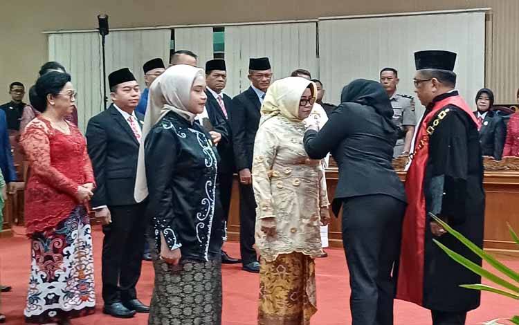 Ini Sosok Anggota DPRD Kotim Tertua Berusia 66 Tahun