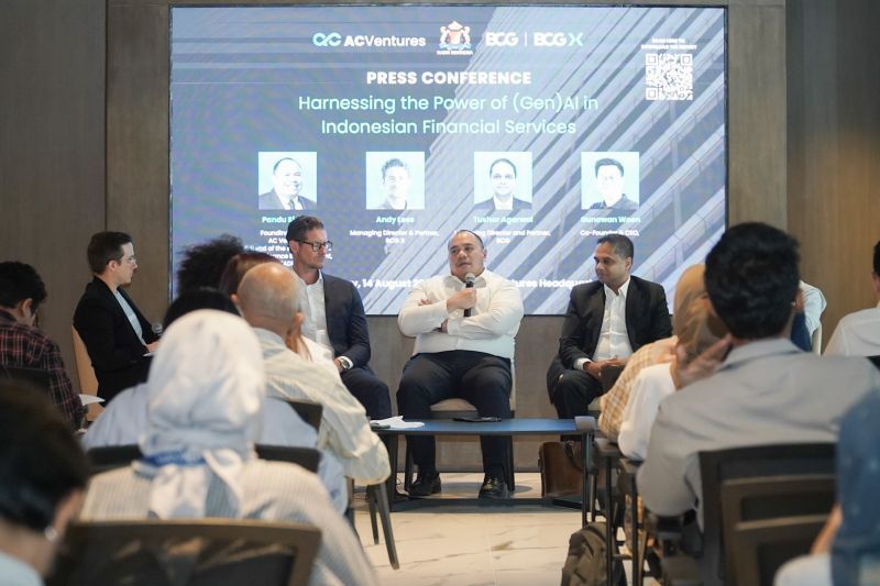 AC Ventures, perusahaan modal ventura di Asia Tenggara, bersama Boston Consulting Group (BCG), unit desain dan teknologi BCG X, serta Kamar Dagang dan Industri Indonesia (Kadin Indonesia), meluncurkan laporan berjudul Harnessing the Power of (Gen)AI in Indonesian Financial Services" di Jakarta, Rabu (14/8/2024). (ANTARA/HO-Kadin Indonesia)