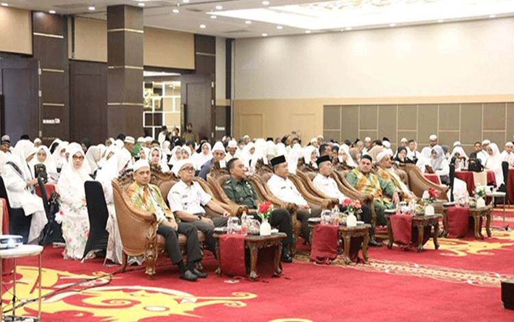 Hadiri Manasik Umroh, Maskur Titip Doa Keberkahan bagi Kalteng
