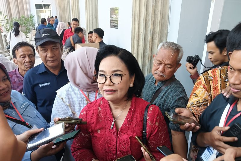 Bendahara DPD PDI Perjuangan Jawa Tengah Agustina Wilujeng. (ANTARA/Zuhdiar Laeis)