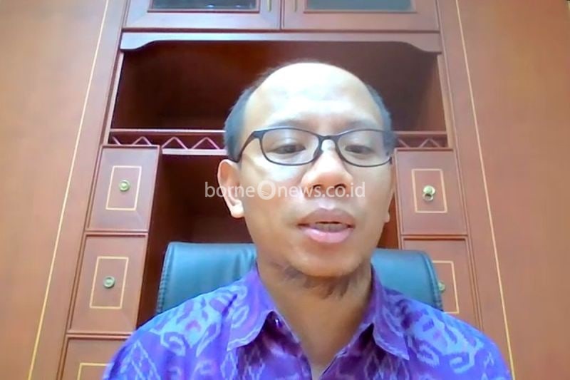 Tangkapan virtual Wakil Direktur Institute for Development of Economics and Finance (Indef) Eko Listiyanto dalam webinar Dampak Kebijakan Ekonomi Politik di tengah Perang Iran-Israel di Jakarta, Senin (22/4/2024). ANTARA/M.Baqir Idrus Alatas