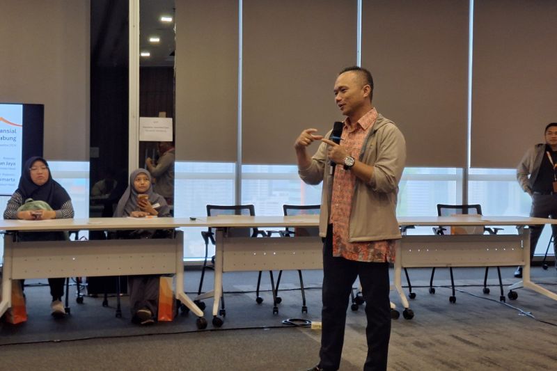 Consumer Funding & Wealth Business Head Bank Danamon Ivan Jaya dalam acara Danamon Journalist Class, di Jakarta, Rabu (14/8/2024). ANTARA/Bayu Saputra