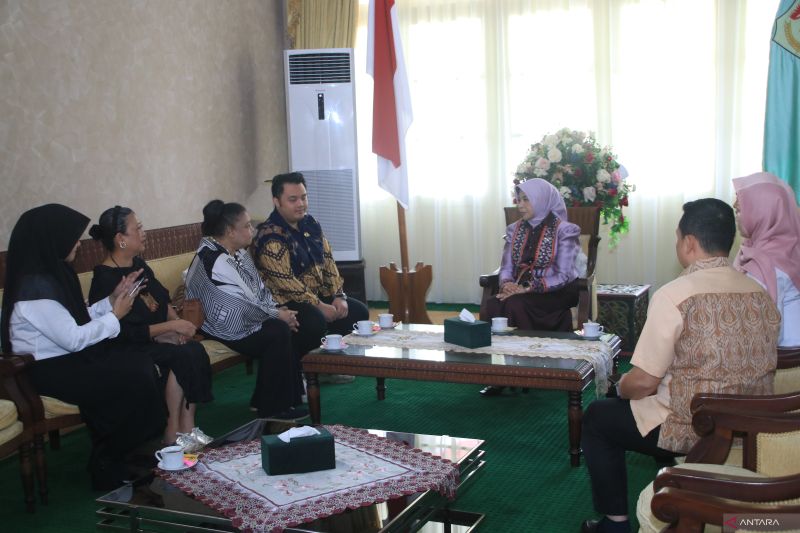 Kalimantan Barat Siap Promosikan Kain Tenun di Borneo Fashion Week