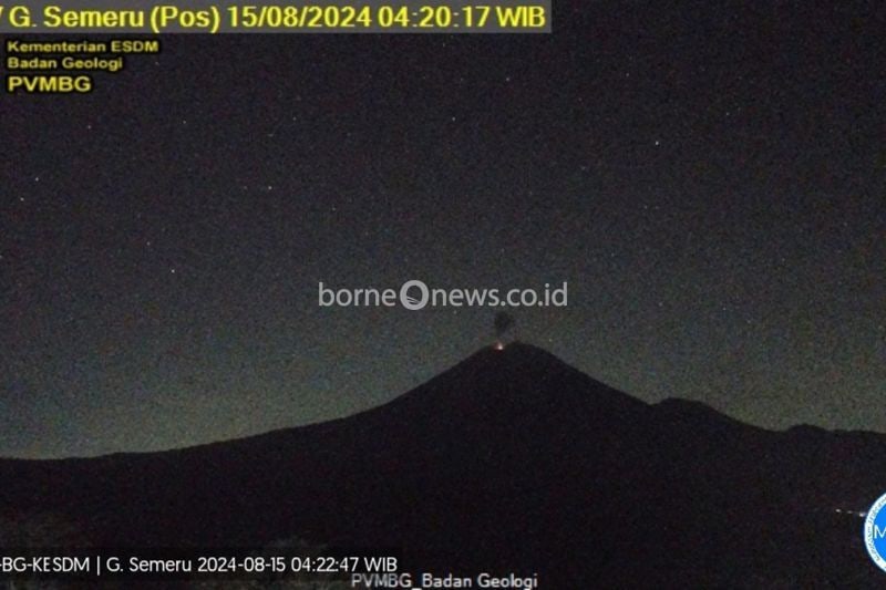 Gunung Semeru Erupsi 153 Detik, Amplitudo 22 mm Terekam