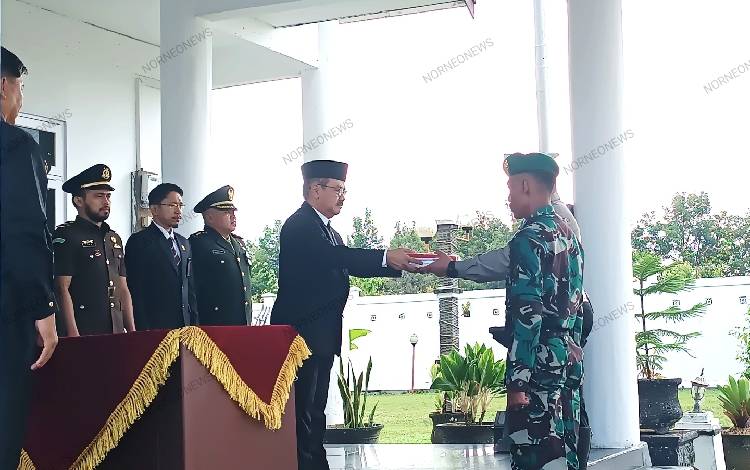 Duplikat Bendera Pusaka Merah Putih Sudah Sampai di Kabupaten Gunung Mas