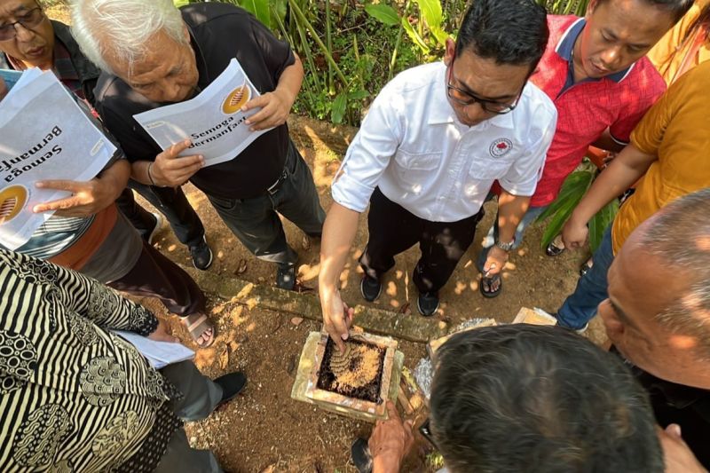 Edukasi Budi Daya Lebah dan Pemasaran Produk Madu di UI