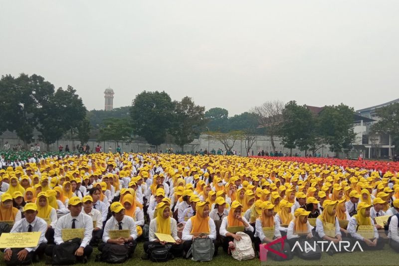 Rektor Unimed, Mahasiswa Baru Diminta Kembangkan Potensi Maksimal
