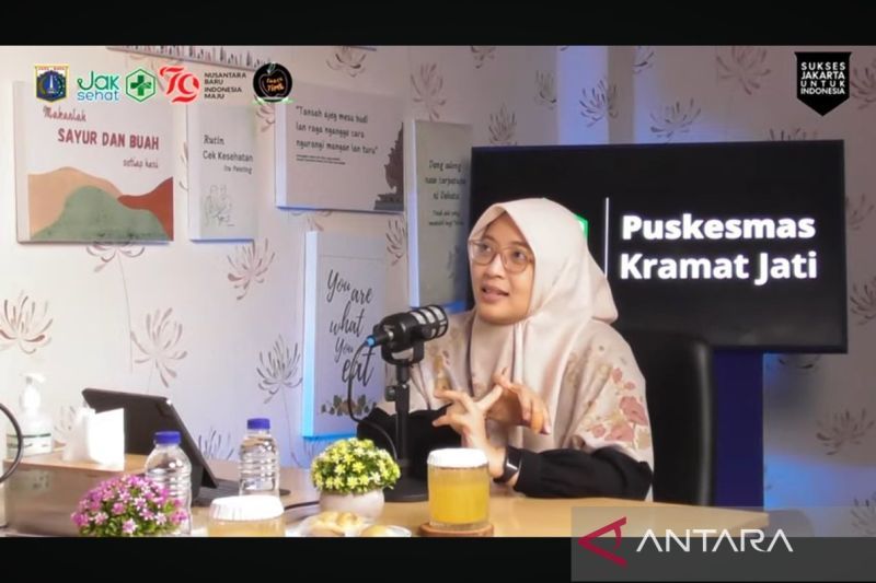 Tangkapan layar konselor laktasi dr. Yulia Muliaty dalam diskusi daring yang diselenggarakan Puskesmas Kramat Jati, Kamis (15/8/2024). ANTARA/Lifia Mawaddah Putri