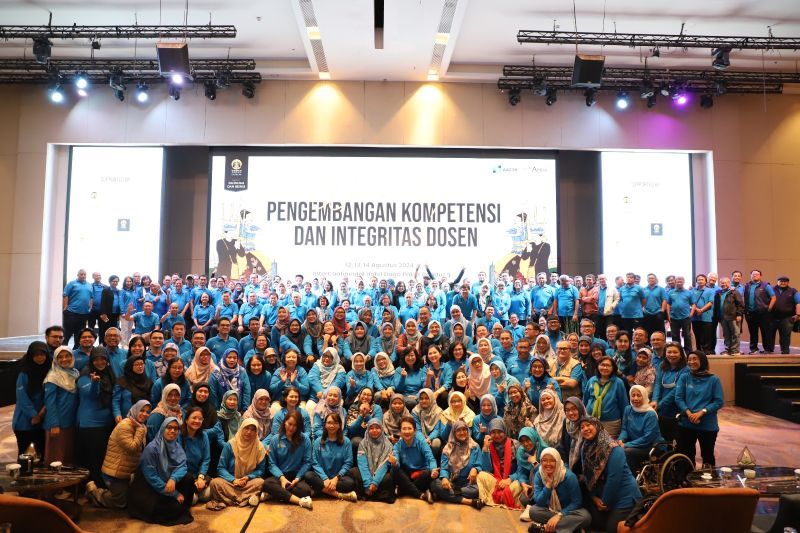 Fakultas Ekonomi dan Bisnis UI dorong dosen sikapi AI generatif dengan bijak