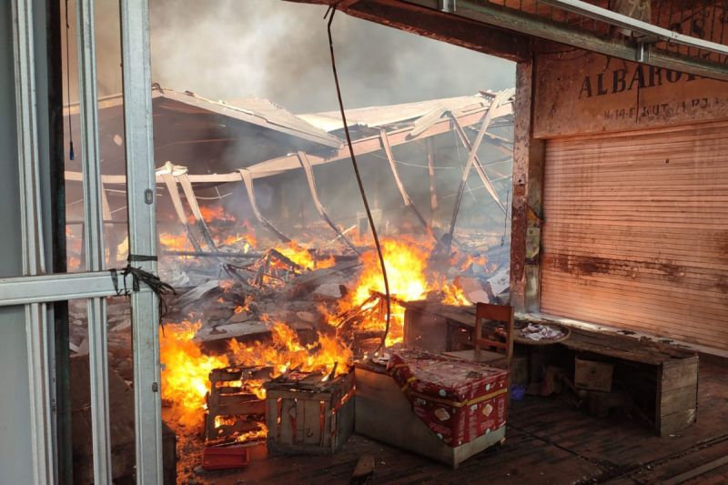 Kebakaran Pasar Kutoarjo, Kabupaten Purworejo, Jumat. ANTARA/HO