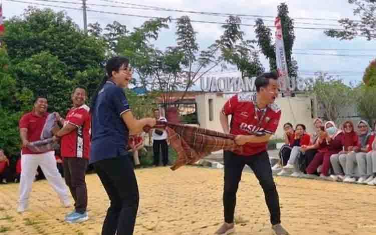 RSUD Lamandau Gelar Lomba Voli Sarung Meriahkan HUT RI