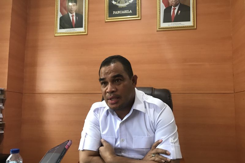Wakil Ketua DPRD Ambon Rustam Latupono, di Amnon. (ANTARA/Winda Herman)