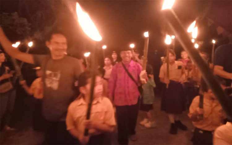 Desa Ampari di Barito Timur Adakan Pawai Obor Sambut Hari Kemerdekaan