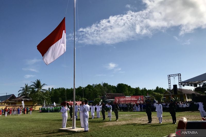 Upacara HUT Ke-79 RI di Sebatik Dipimpin Anggota Bawaslu RI